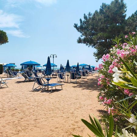 Brioni Fronte Mare Apartment Lido di Jesolo Ngoại thất bức ảnh